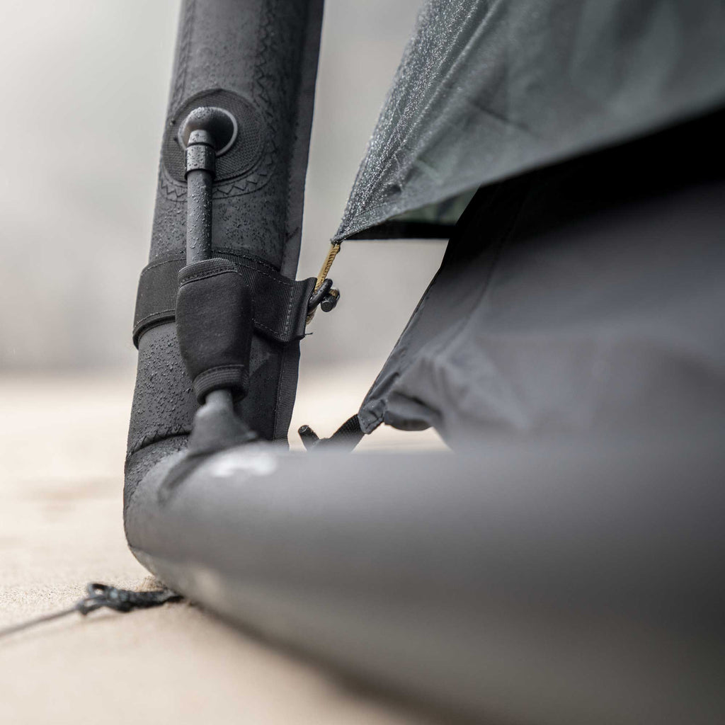 THE CAVE; 3-Season, Black/Grey