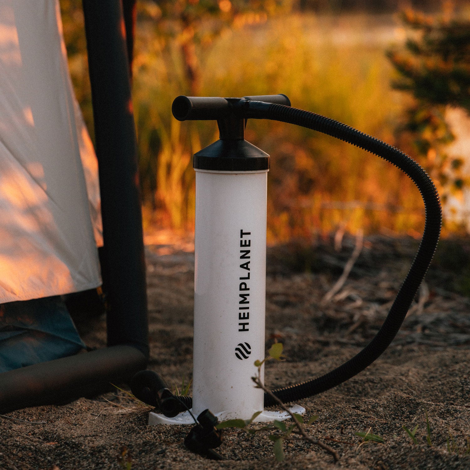 Floor pump; (double-action)