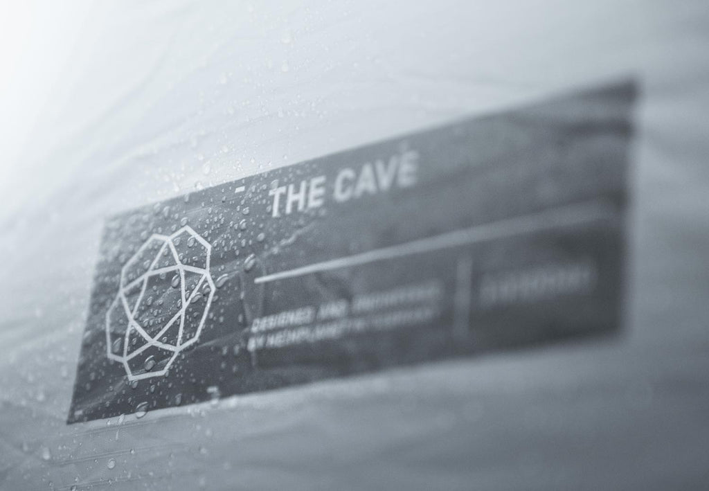 THE CAVE; 3-Season, Black/Grey
