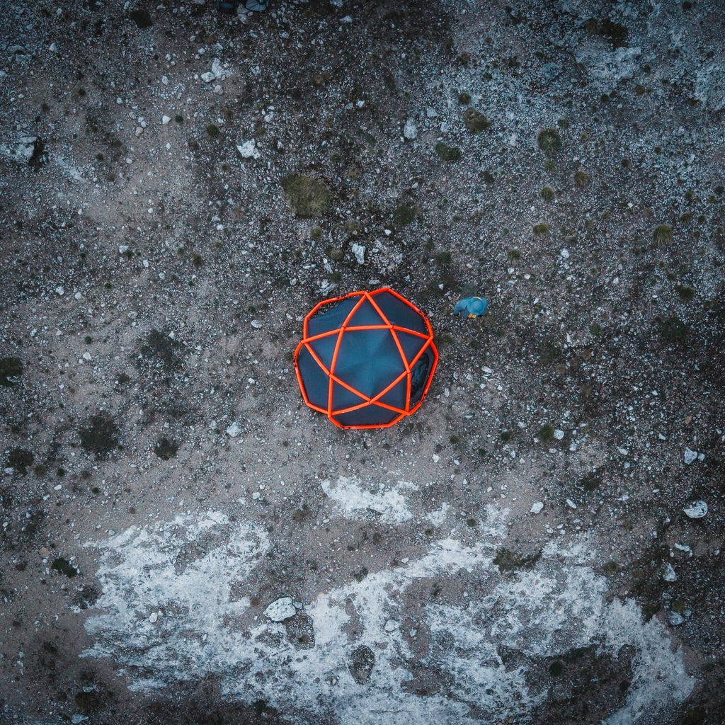THE CAVE XL; 4-Season, Neon Red/Castlerock