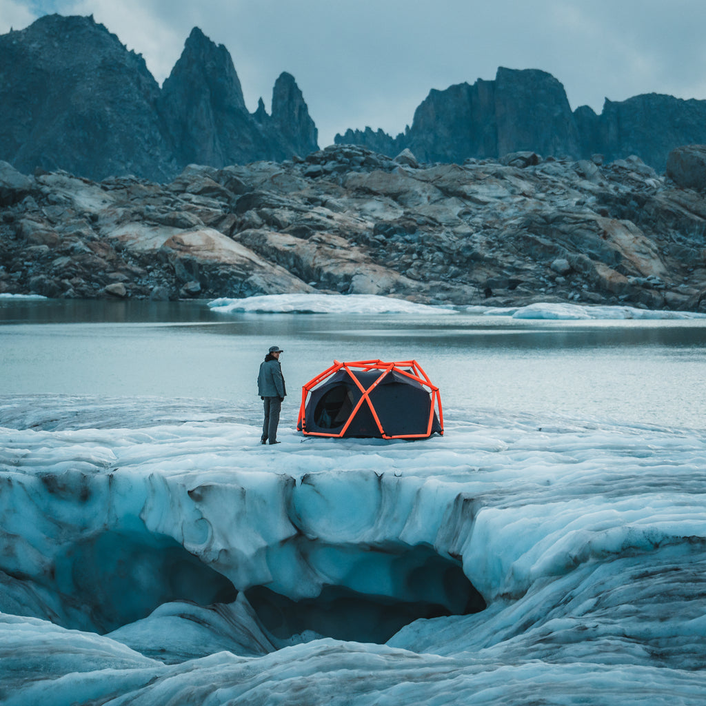 THE CAVE XL; 4-Season, Neon Red/Castlerock