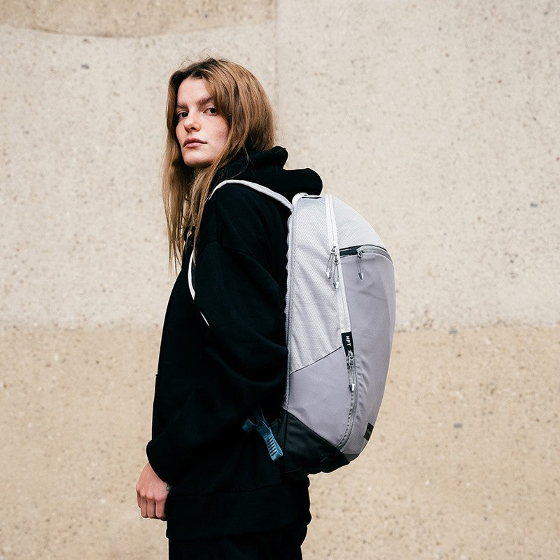 Motion Arc 20L, light grey