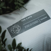 Kommt im komprimierbaren Packsack/+ Einem zusätzlichen Aufbewahrungsbeutel.