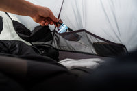 Innenfächer/Durchsichtige Mesh-Taschen im Zeltinneren für gute Organisation und Übersicht.