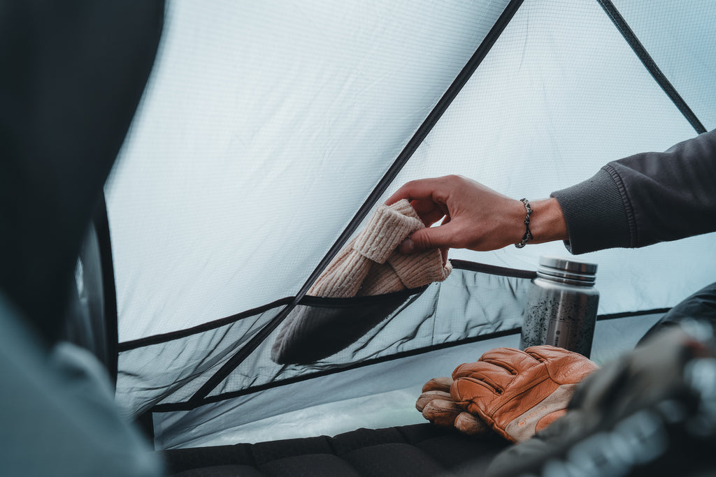 Innenfächer/Durchsichtige Mesh-Taschen im Zeltinneren für gute Organisation und Übersicht.