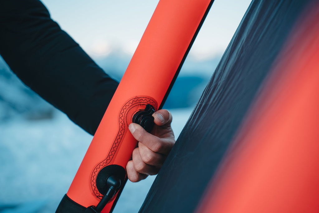 Kirra; 4-Season, Neon Red/Castlerock