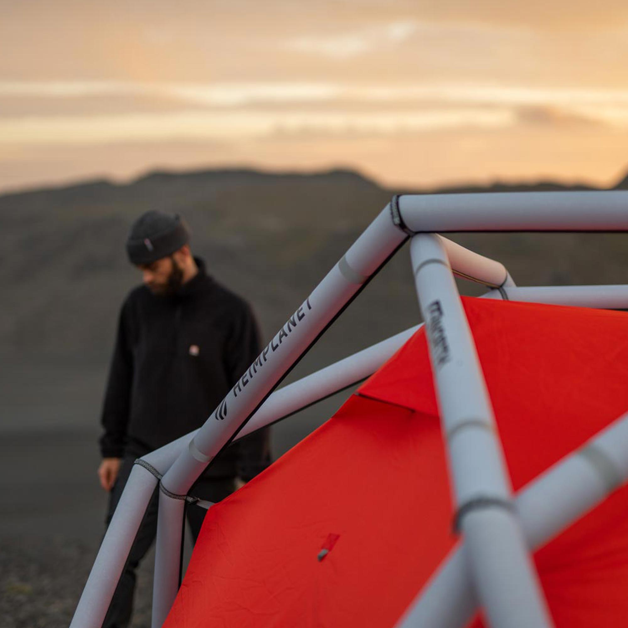 Heimplanet-66-North-The-Cave-